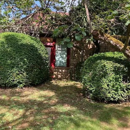 Сasa de vacaciones Maison En Pierre Dans La Foret - Piscine & Calme Martel