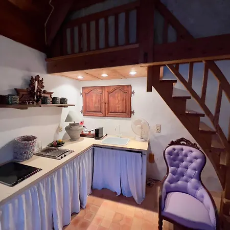 Maison En Pierre Dans La Foret - Piscine & Calme Сasa de vacaciones *