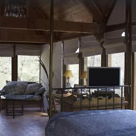 Maison En Pierre Dans La Foret - Piscine & Calme 度假居 *