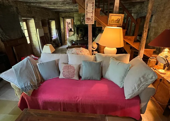 Maison En Pierre Dans La Forêt - Piscine&calme Hébergement de vacances